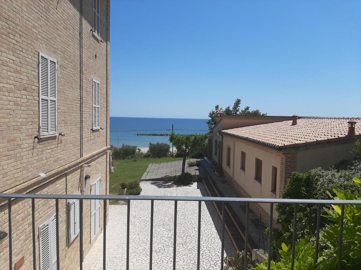 Bio Agriturismo Mare In Campagna Campofilone Екстер'єр фото