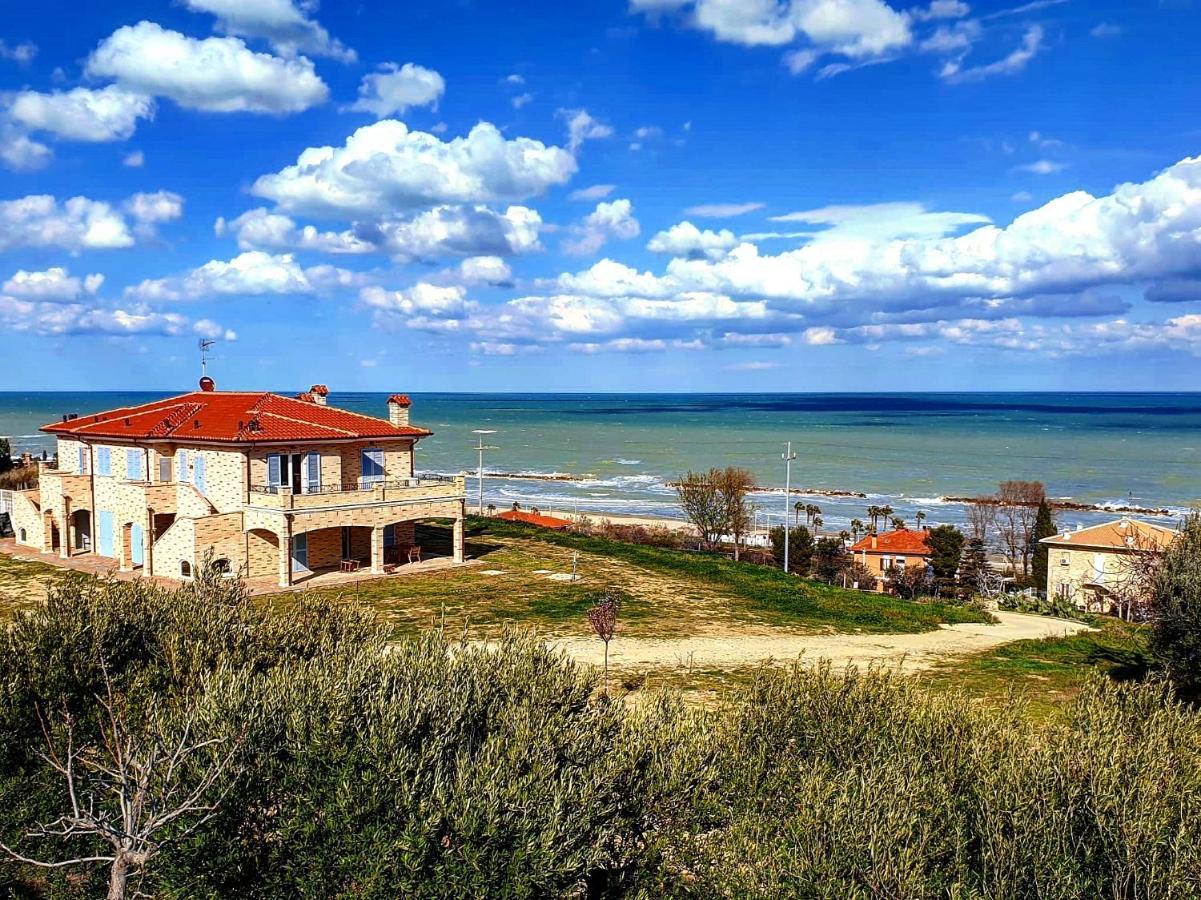 Bio Agriturismo Mare In Campagna Campofilone Екстер'єр фото