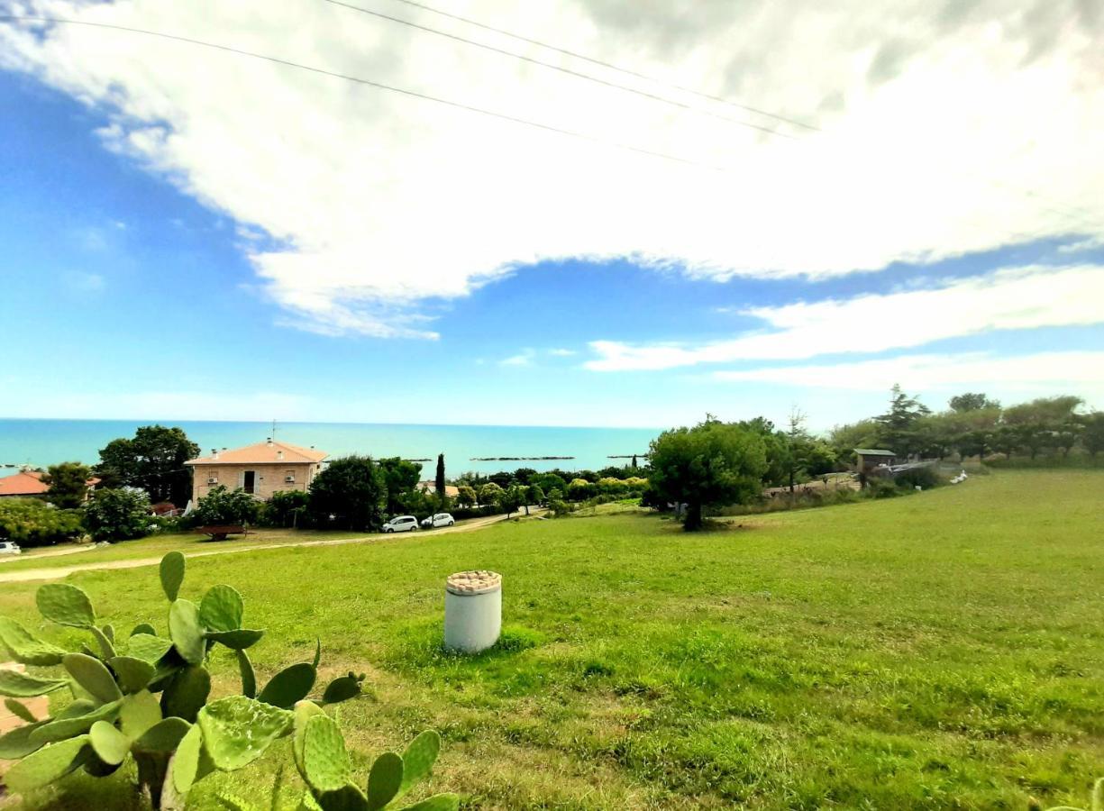 Bio Agriturismo Mare In Campagna Campofilone Екстер'єр фото