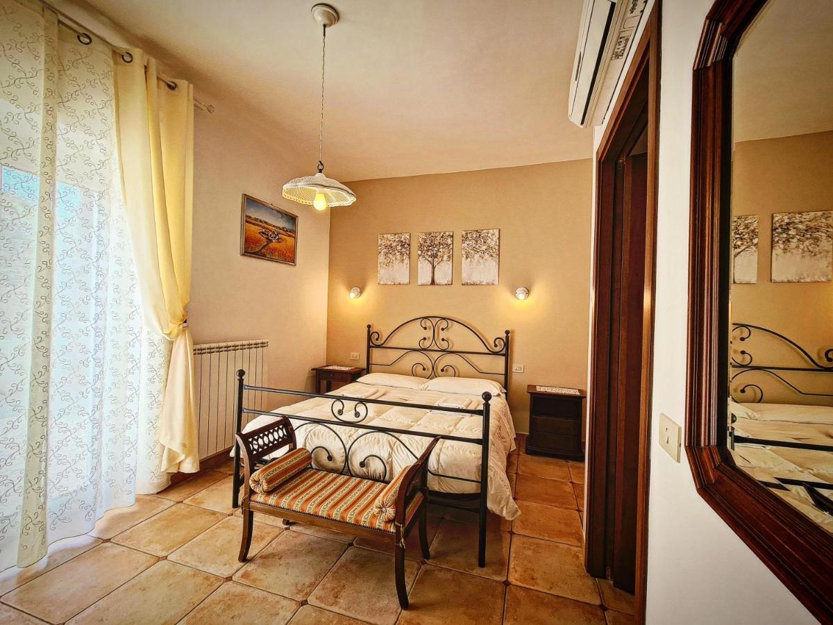 Bio Agriturismo Mare In Campagna Campofilone Екстер'єр фото